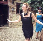 Dance / Translation / Life / A fan of baked goodies, the odd tipple, feather boas, and The Guardian Style Guide. @InAWordTrans @SwingTrainfit