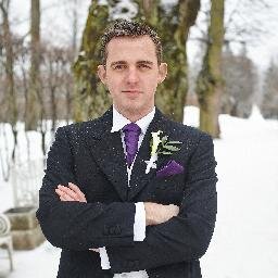 Hi, I'm James, and I'm a proud Yorkshireman providing proofing, copy writing and social profile management for businesses, authors, individuals and students.