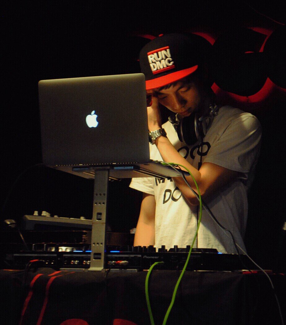 Teora - Royal Tribe DJ / Min Jae - IT Developer