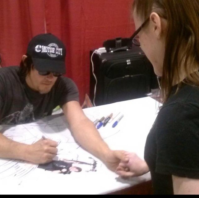 Fan of TBDS and #TWD I am #taken! I met @wwwbigbaldhead! I rp #TBDS and #TWD (as me) just ask! :)