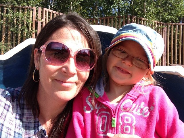 Owner of Tiara Hair Extensions, mentor to young women, mother of 2 minis, wife of @Breakerdog