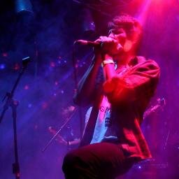 Musico e Escritor. Vocalista na @bandaanissa. #Gamer #CapirotagemModeOn Conheça nossos sons! https://t.co/otcNL5sICm