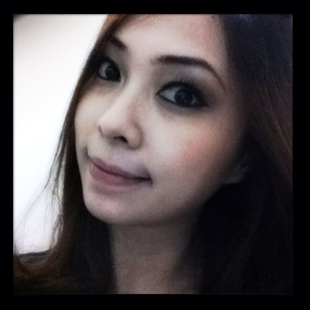 claudiagbriela's profile picture. 