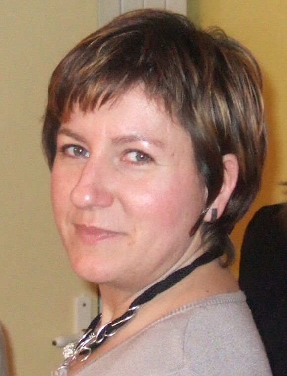 chrislefcrea's profile picture. créatrice de bijoux fantaisie en modèles uniques. Marque déposée Nouvelle Vie... utilisation de pièces recyclées dans les créa