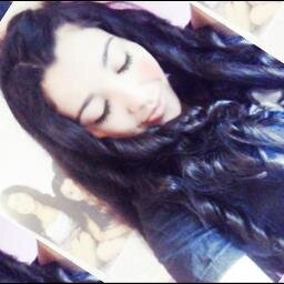 Os lekkes olhααm; bαbααm; mαs nαõ do morαl; 
αs minααs morrem de invejα & tentα fαzer iguαl; 
fαzer o que?! Sou únicα; Originαl