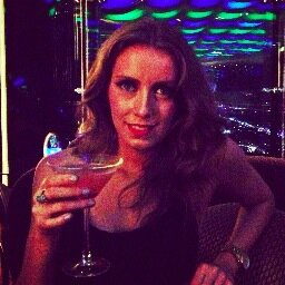 Ali_Radley's profile picture. à la folie