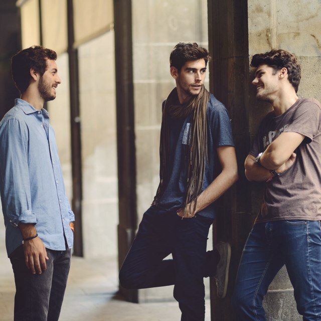 Pop Band from Barcelona @gregorytauchert, @asolermusic& @ramonmanas. Genre: Electronic BritPop. urbanlightsofficial@gmail.com