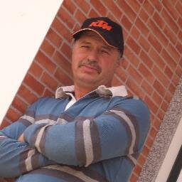 Gosto de futebol, do S.L.Benfica, basebol Magallanes BBC. Casado 3 filhas, profissional liberal. Amigo do meu amigo! Venezuela minha segunda Pátria.
