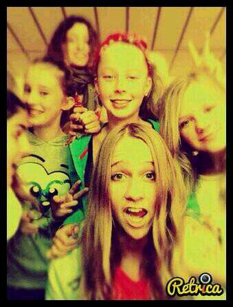 H2a :) I love my best friend, sister, soulmate. Forever in my heart. kiss your sister x insta: Kusjanellxo