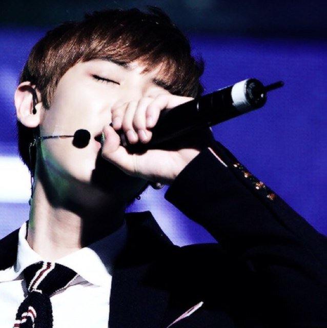 ป้ายอล ลุงคริส หลานแบค น้าเลย์ ตาเฉิน ยายหมิน ปู่เทา ย่าโฮ พ่อไค แม่โด้ ลูกฮุน น้องฮาน ♥ รักทุกคนเลยไม่มีเมนเป็นของตัวเอง [ฟอลมาฟอลกลับ ㅇㅅㅇ]