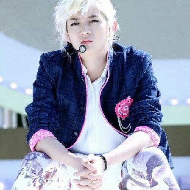 ` 2 4 O 4 1 3 REAL - ( @CHOIGOREN ) dAdDy @FBT79_DONGHAE ♡ #DMFam