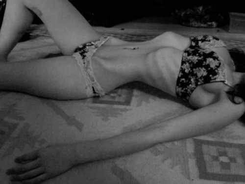 Journey of a fat girl to skinny girl .thinspo is my inspo. started 29/09/2013 .