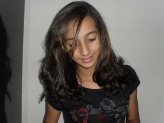 Quando deito no travesseiro eu so convigo pensar em vc e mais nada e ninguém vc é meu vicio vc é minha droga meu motivo de viver... Te amo 3
