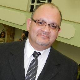 Contador na empresa ICDER Ind Com Discos e Rebolos; Professor da ETEC - Escola Técnica Estadual de São Paulo - Centro Paula Souza; Prof. Universitário - UNISO