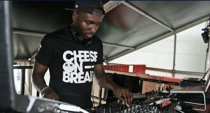 DJ: Hip-Hop/RnB