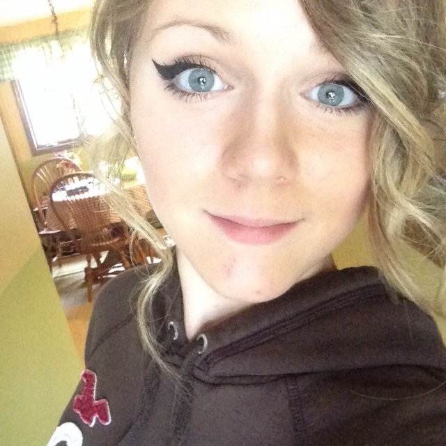 emilyfumerelle's profile picture. ♊️ C.I.S. Buff State '19