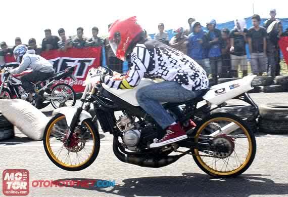 riko43384324's profile picture. 