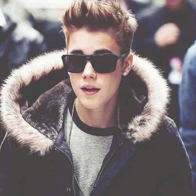 Saw my idol 22/4-13. Best day of my life. Beliebers go hard. #heartbreaker #allthatmatters