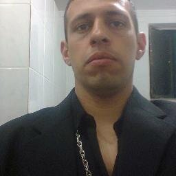 bom sou uma pessoa calma tranquilo mais trabalho e vou para a  academia mew rob