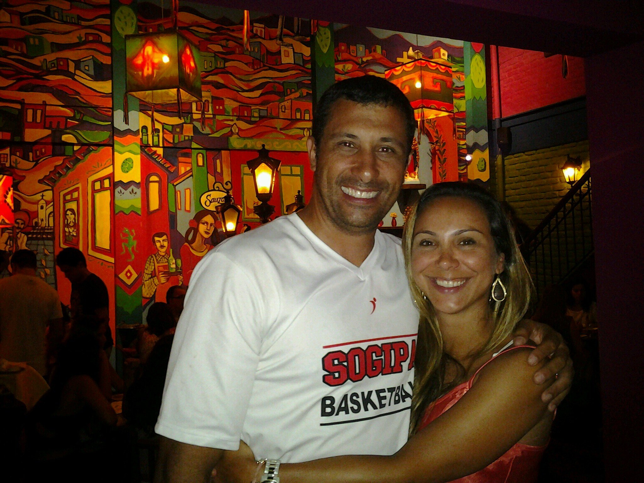 Ex-atleta pro, técnico, coordenador, formado em E.F, pós em adm e mkt esportivo....na missão de desenvolver, promover e aprimorar o basquete no RS.