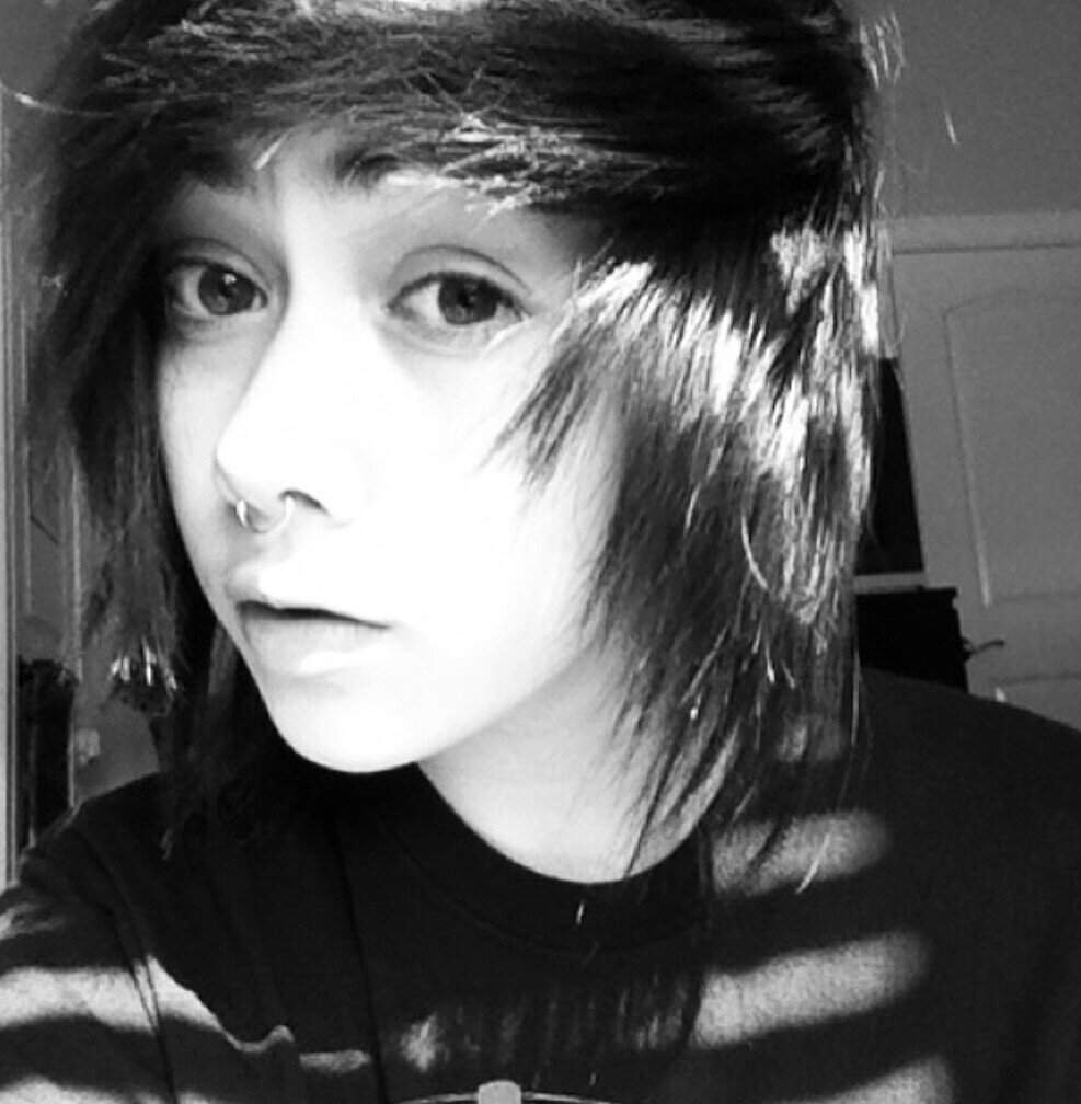 Take me to Neverland, even if we never land.     @xSkull_Kidx ♡
