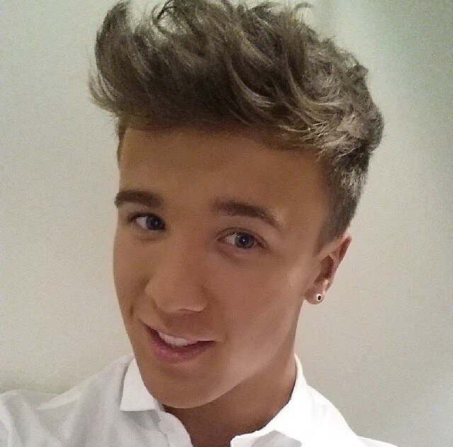 Follow @Nialler223 I Love Sam Callahan ❤ One Direction xx Need Followers :-)