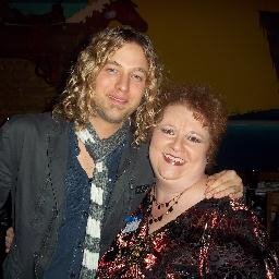 A lady that loves my Lord and my Family. I love UT football, and Casey James music. Life is too short not to laugh, I laugh everyday :)