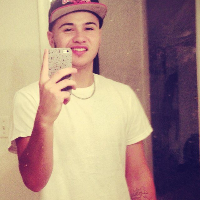 Instagram : glo_doesit