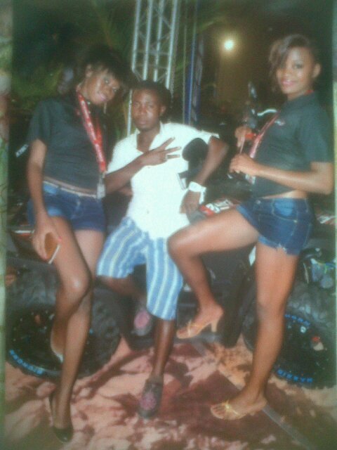 Je suis jup$on arab€ no!r, président fondateur du groupe CFA BLING BABY. Je suis citoyen du monde. BBM:2764071F★