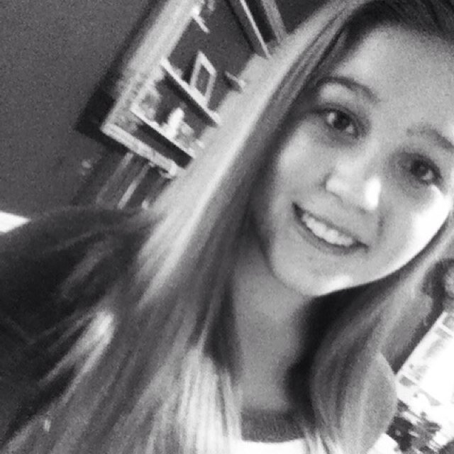Im leah(;.. Im like in love with stone martin!!! And one direction!! I would like love it if he followed me❤️❤️