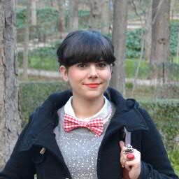 Aprendiz de periodista.Ilustradora.Hedonista a ratos. De profesión creativa e hiperactiva. Murphy es primo mío.