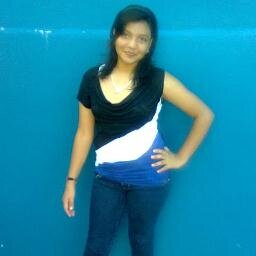 soy una chica lista hermosa sentimental amorosa y tengo una familia increible