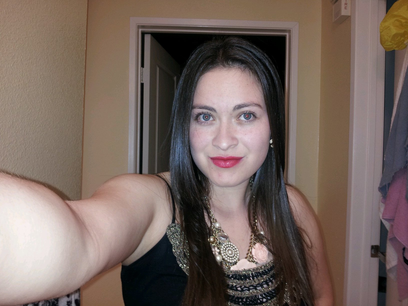 So Cal,18 ,CSUSM, In N Out, Adventurous, Outgoing, Young wild & Free, Clubs & parties my thing! Success, Money(: