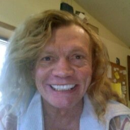 New CD 'CHIEF' https://t.co/yyFNaW1cDZ Horseman, philosopher, author-  https://t.co/cYgE3dF3t4  Super natural love seeker,.