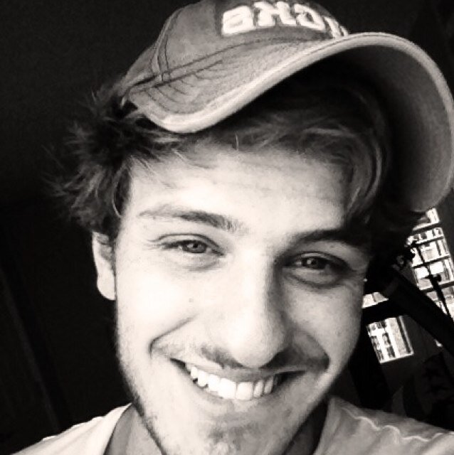`Follow @MickOlivieri Please