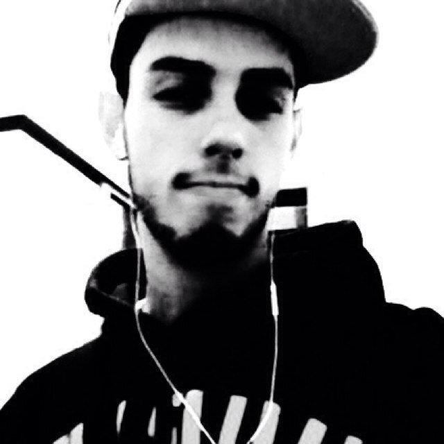 Eu te amo quatizinho. hahaha @larissatondim aqui S2