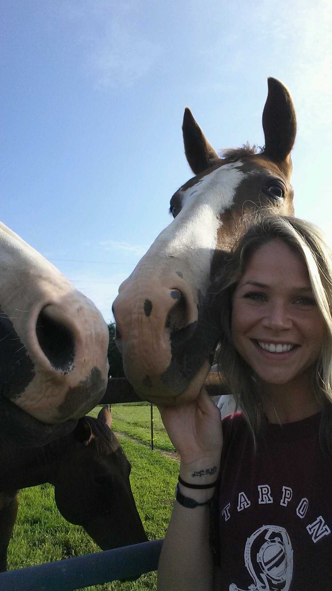 issa_johnson's profile picture. 