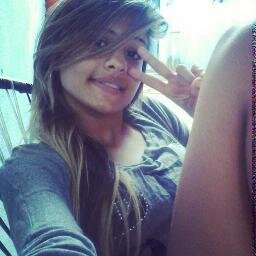 É difícil explicar o quanto você é importante pra mim, você é tão perfeita, me faz tão bem, prometo que vou sempre cuidar de você, Vida ♡ / @gil_nenem.