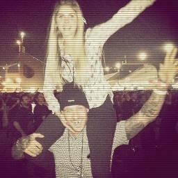 Amoo o casal Barteus e estou na torcida por eles ate o fim..