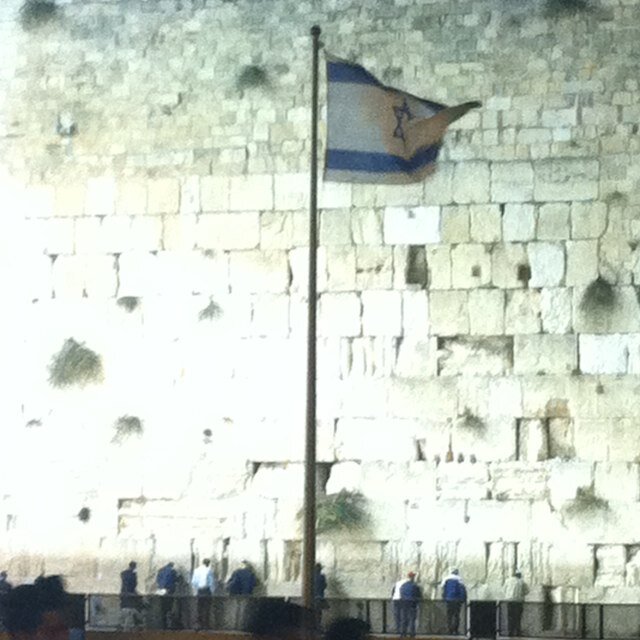 ami_globus's profile picture. מהגיגיו ויומנו של מגלומן? במניה דיפרסיה