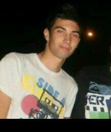 Sé tú mismo. Mi ídolo Marc Márquez. Lo mejor que se me da es hacerte reír. Lucha por lo que quieres.