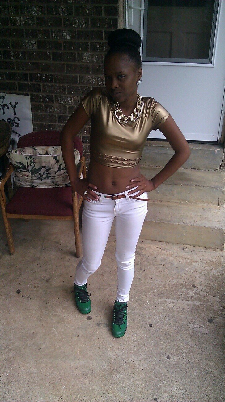 On Some Single Shit No I Aint Lookin Trust To Fucked Up But I Love Dhiss Money Thoo. !!