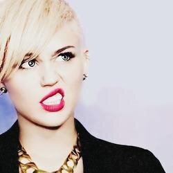 follow me fan club made ​​for Diva Miley and the Rebels (RBR)