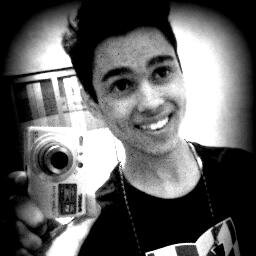 Não chore, não se humilhe. Diga foda-se e sorria. Eu amo a Carolinda
http://t.co/TUWbSJIfHN.…
http://t.co/68vRIJfEux