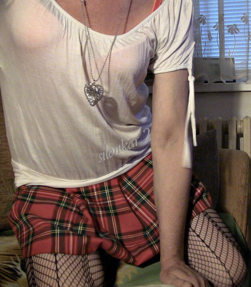 I am crossdresser, I like to dress women, my favorite stocking and panties & high heels