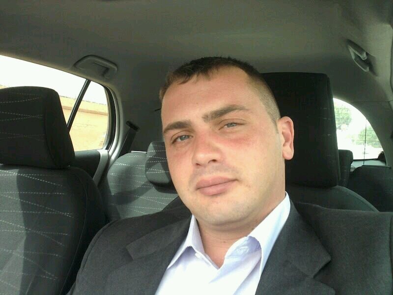 Hope03924608's profile picture. Insegnante - Istruttore - Autista