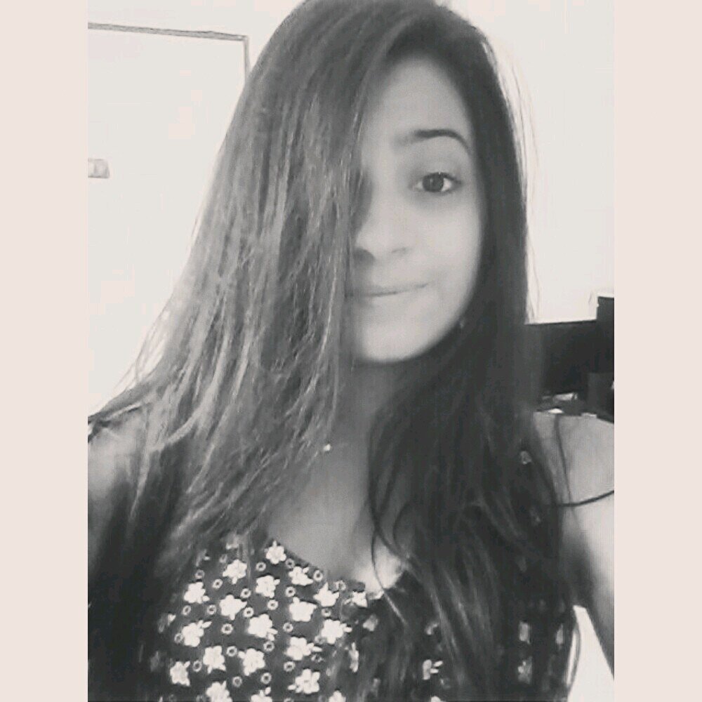 chateada e só 
  http://t.co/POghA5ChnZ