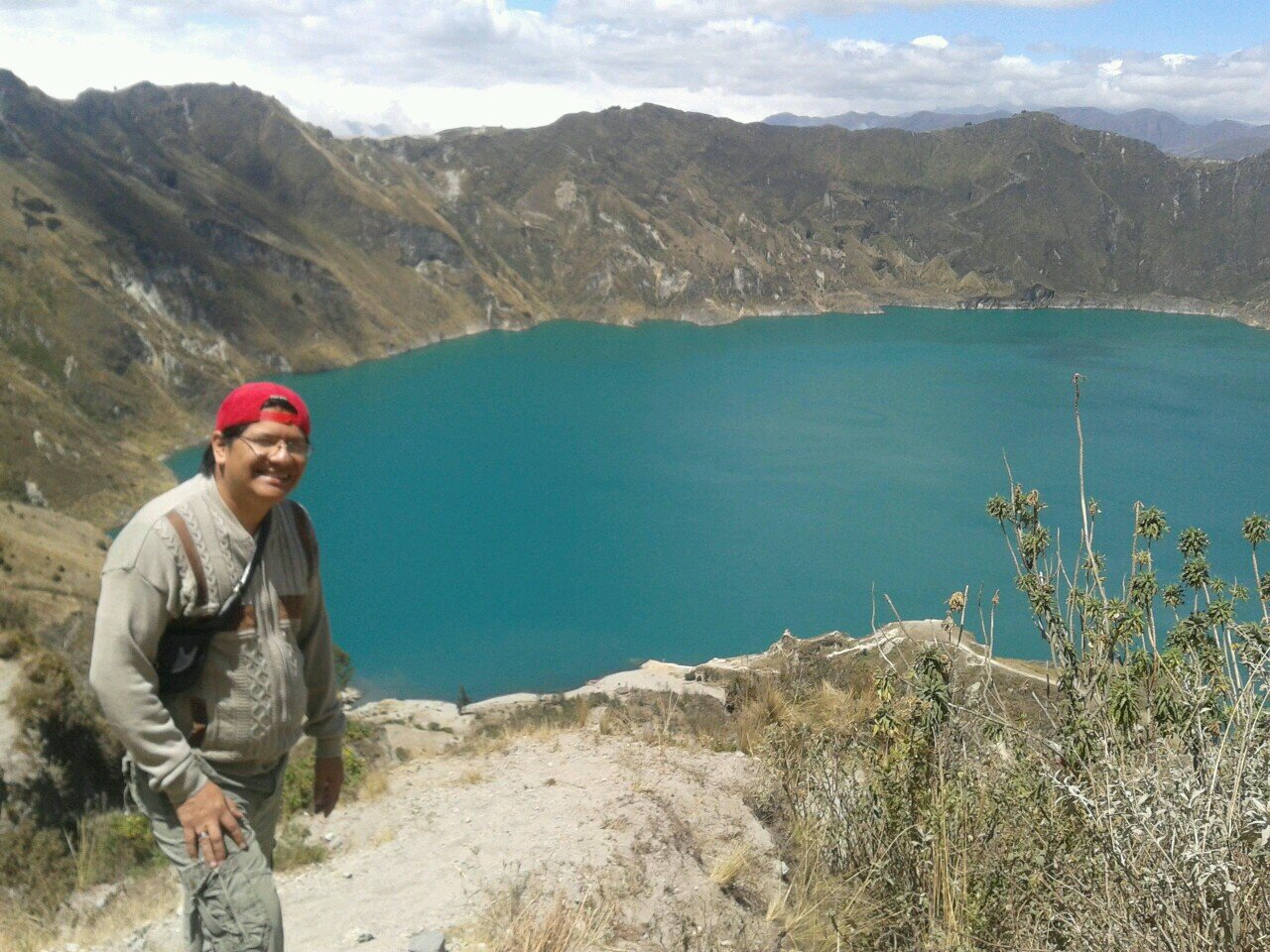 marlooesca's profile picture. Los hombres hábiles ambicionan convencer, los hombres mediocres o sin talento no aspiran sino mandar