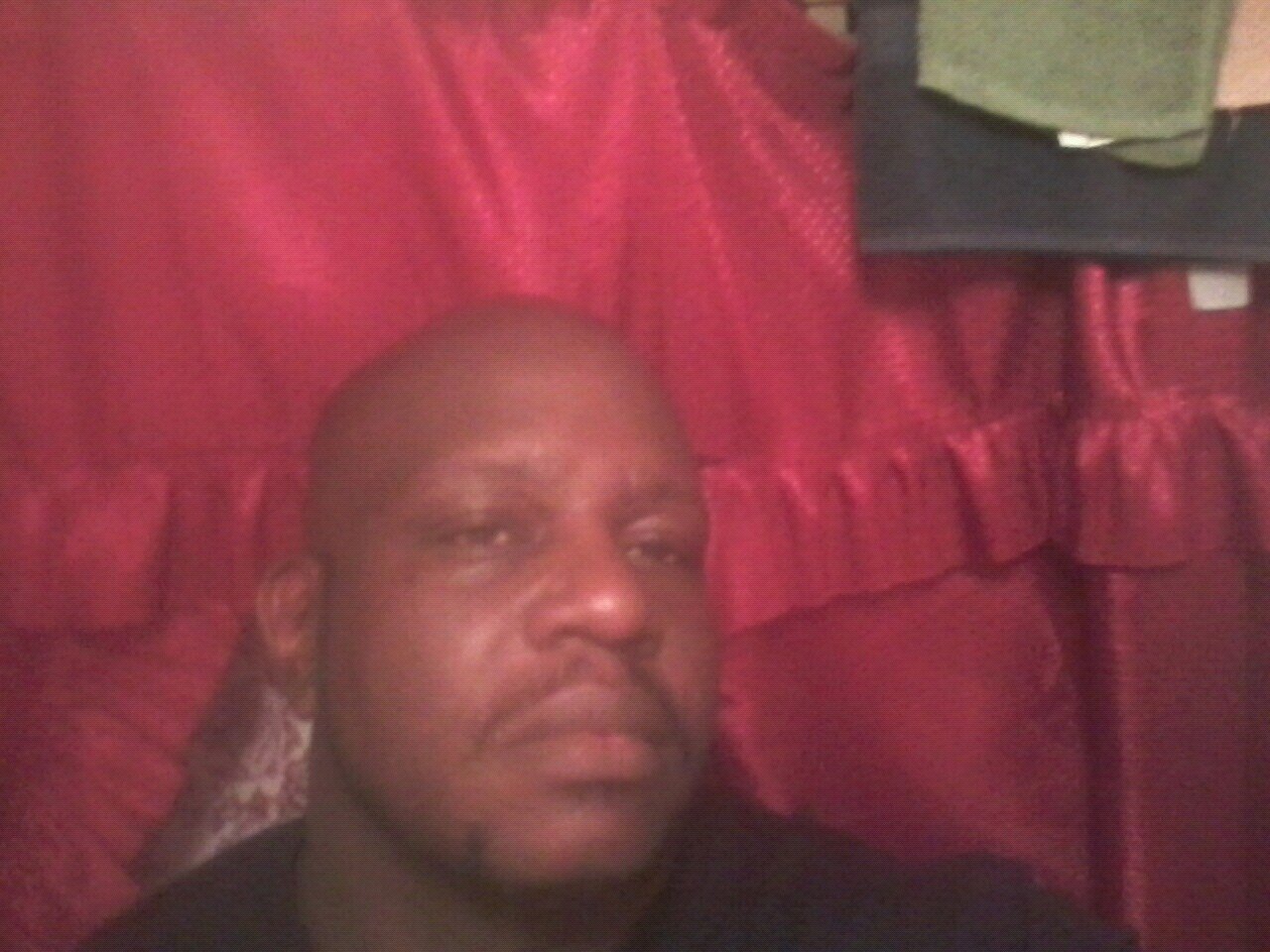 love to have fun but i don't drink or smoke or go to clubs and i'm very down to earth and love down to earth people