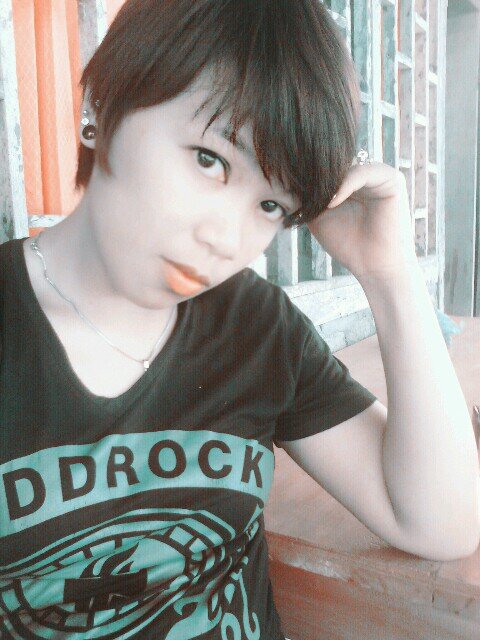 hay,My name is Gladis can call in GL (gil) Indonesian nationality. I really liked the song K-Pop,R&B, Ballad, as well as dance let's be friends^^(PIN 295D9269)